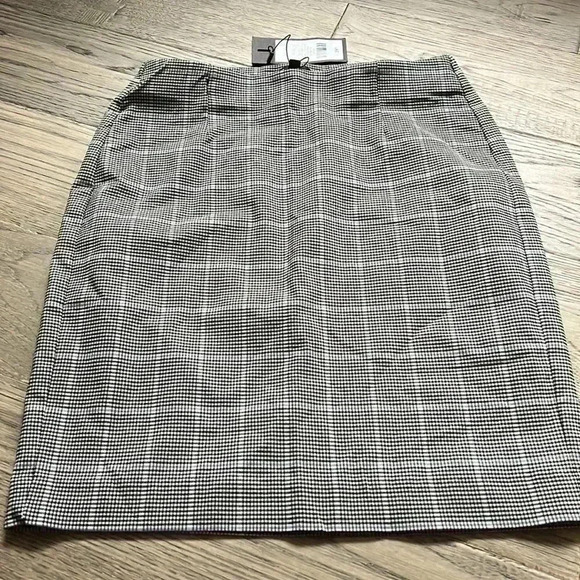 ✨🆕dynamite🆕✨ | Elle blue  plaid mini skirt - Picture 3 of 10